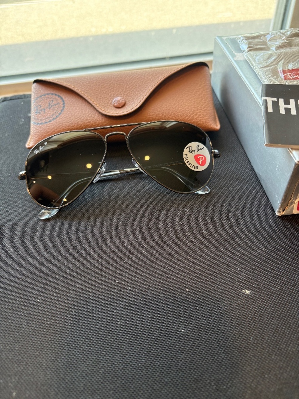 Ray-Ban Aviator Metal II polarized sunglasses (RB3025)